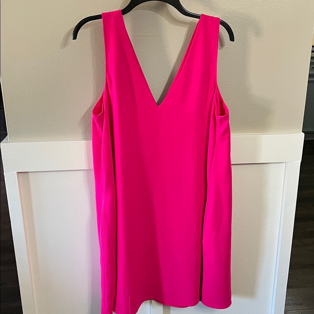 Lilly Pulitzer Owen Dress, in the color Pinata Pink, size Large EUC - Picture 4 of 4